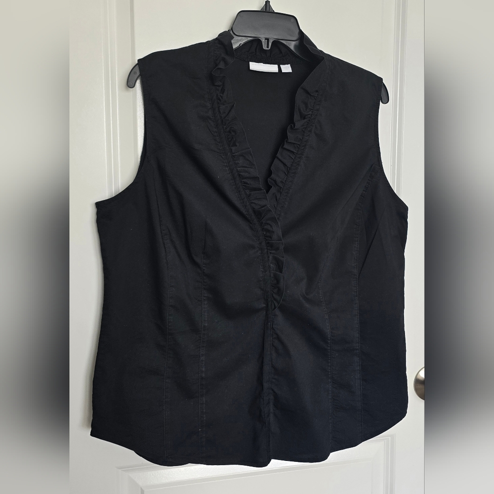 New York & Company Black Ruffle V Neck Sleeveless Blouse Size L